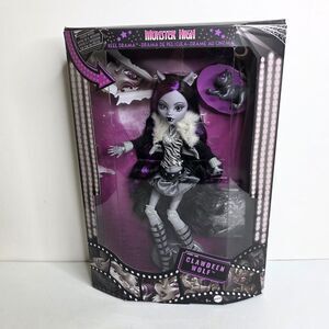 Monster High Doll Clawdeen Wolf In Black and White With Posters - NEW IN BOX